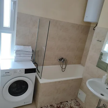 Petra Apartment *